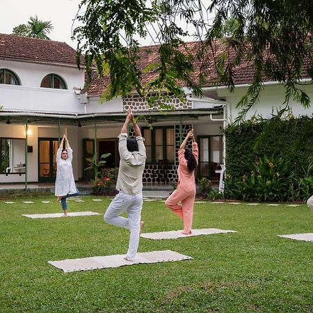 Готель The Sacred Lotus Ayurveda Wellness Retreat Kochi Екстер'єр фото